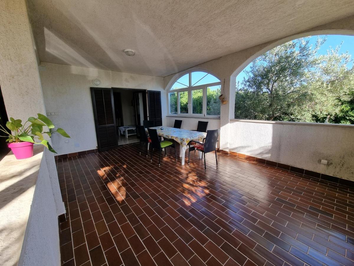 Apartment Grbac Barbat na Rabu Dış mekan fotoğraf