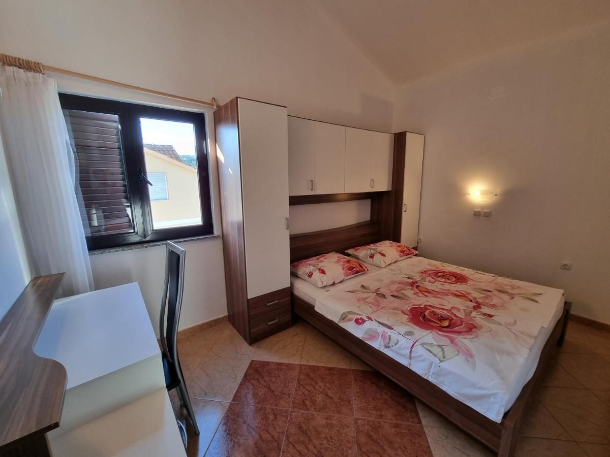 Apartment Grbac Barbat na Rabu Dış mekan fotoğraf